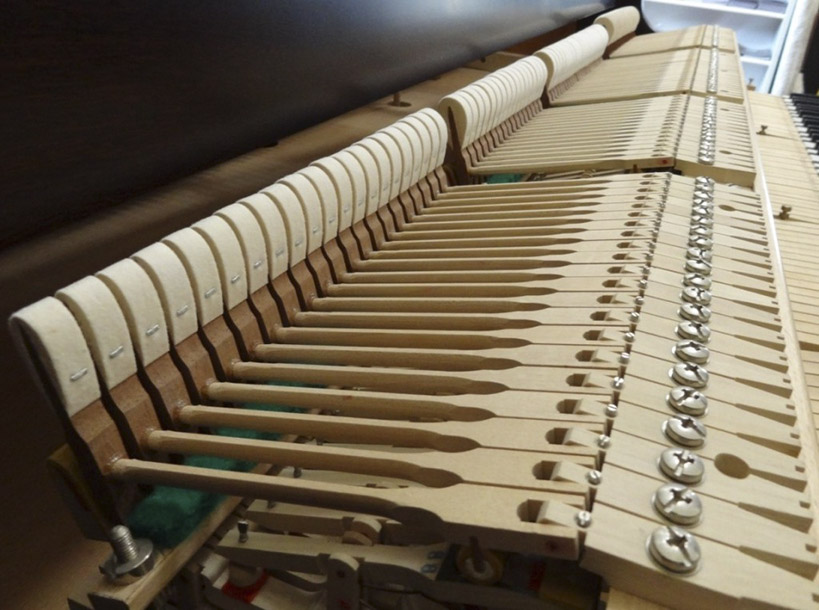 Cách bảo quản đàn piano upright